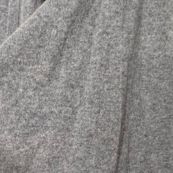Halogen Cashmere Sleeveless Cardigan Shawl, Heather Grey, O/S - Picture 5 of 5